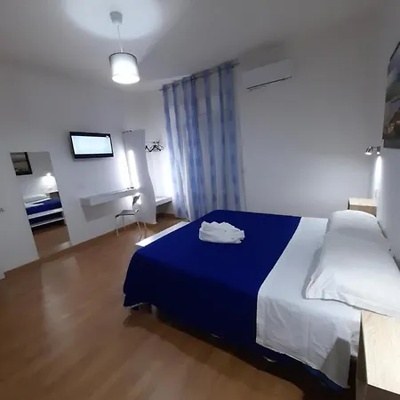 Milazzo: La Porta Delle Eolie Bed & Breakfast Milazzo